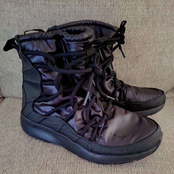 Nike Shoes Nike Womens Tanjun High Rise Boots Snow Shoes Sz 8 Black Hike Walk Poshmark